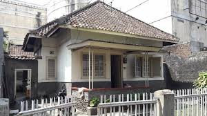 Rumah dijual di mendut banyuwangi. Glennmars On Twitter Sekalian Cerita Jadi Waktu Gempa Kemaren Aku Lagi Di Unit Apartemenku Saat Goyang Aku Pake Untuk Mengamati Perabotan Memastikan Semua Aman Rupanya Ada Satu Yang Salah Lampu Gantungg Dari