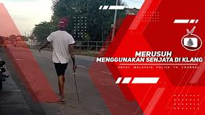 Kejadian sekitar jam 7 hingga 8 pagi itu menyebabkan. Merusuh Menggunakan Senjata Di Klang Rmptvviral 01 Jun 2021 Youtube