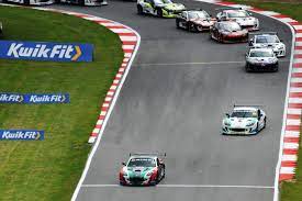 2021 ginetta junior winter series the place to see future stars of the ginetta junior championship in action renowned as a proving ground for stars of the forthcoming season, the ginetta junior winter series is the perfect place to try the uk's biggest and best junior racing series, either as a one off event, or as a precursor to a full. Miracco Smalley And Hibbert Win In Ginetta Gt4 Supercup Ginetta
