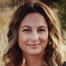 Janeen Clark's Instagram, Twitter & Facebook