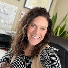 Amy Vos's Instagram, Twitter & Facebook