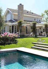 Simplified Living In An Elegant California Home In 2020 California Homes Beautiful Homes Simplified Living