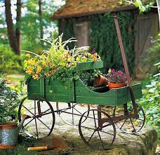 Amish Country Wagon Garden Decor So Pretty To Use For All Holidays In The Year Love It Garden Wagon Wagon Planter Backyard Planters