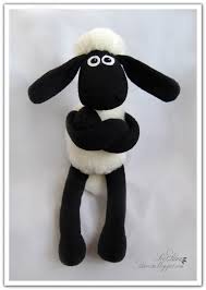 Tyoplye Otgoloski Detstva Barashek Shon Vykrojka Sheep Crafts Sewing Toys Sewing Projects For Kids