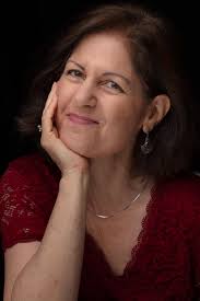 Rachel Waldstein (Ensemble) is happy to be onstage with The British Players  after serving as a singing barmaid in many an Old Time Music Hall. Rachel  performed for more than two decades