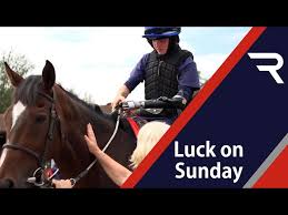 What an inspiration! One-handed teenager's quest to become a jockey