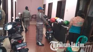 Namun tekadku untuk menjadi orang yang berguna tetap besar. Bisa Disewa Per Jam Kamar Kos Di Kota Kediri Ini Dipakai Pelajar Dan Mahasiswa Untuk Berduaan Tribun Jatim