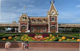 Michael brings 14 years of experience. Hong Kong Disneyland S Hotels Rides And Food Worth A Visit