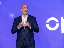 Aroomiki porno saw Ara or Gia was back in town after years