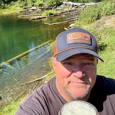 Are there custom cage builders in Montana?