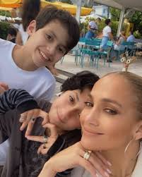Meet Jennifer Lopez's teen son, Max Muñiz: his twin sibling Emme, who came  out as queer this week, is a singer