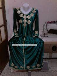 جديد موديل قندورة قطيفة خضراء موديل قندورة Fashion Dresses Womens Fashion