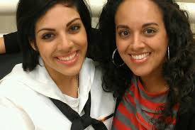 Mother-daughter lookalike finalists 2014