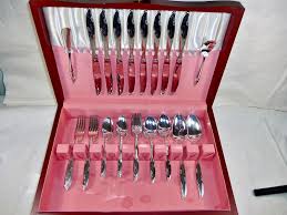 Returns made easy · huge savings · top brands Oneida Community Silverplate Silver Flowers Pattern 49 Piece Dinner Set S 8 Ebay Silver Plate Silver Silver Flowers