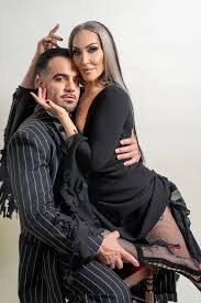 Drag Races Michelle Visage is Morticia Addams...We Got the Pics! - Fleshbot