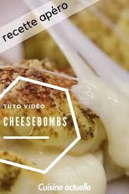 Pour L Amour De La Mozzarella Et Du Pesto Cette Recette D Apero Va Vous Faire Fondre Cuisineactuelle Cheesebombs Mozarrella Pest Food Street Food Gastro