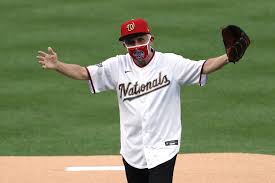 He claims fauci threw out perhaps the worst first pitch in the history of baseball. in a separate video retweeted by the president, fauci can be seen throwing out a first pitch for the washington nationals in july where he doesn't throw nearly as straight as trump, with the catcher needing to. Mlb Teams Kneel To Back Black Lives Matter Fauci S Toss Off