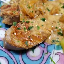 Filet Mignon A La Creme D Oignon Les Creations De Mumu Et Autres Gourmandises En 2020 Filet Mignon Repas Vite Fait Recette Filet Mignon