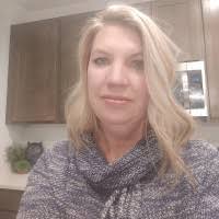 Heather Crossman's Instagram, Twitter & Facebook