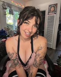 sunnysunrays on X: Braces reveal<3 t.coBh6OVeLBXE  X