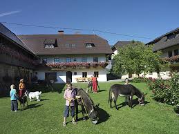Wir verraten, welche bauernhöfe kinderfreundlich sind und ein attraktives kinderprogramm haben. Bauernhof Perhinig Ferienwohnung In Karnten