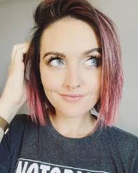 beforeandafter From the other day!! Nothing shows the magic of this makeup  quite like a wake up to makeup 💋 #GLOWUP ✨forever grateful for…