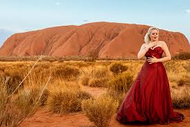 We acknowledge and pay respect to the anangu people, the traditional custodians of the land upon which longitude 131º stands. Opera Gala At Uluru Opera Australia