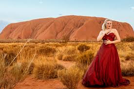 At 348 metres high, ulu r u is one of the world's largest monoliths, towering over the surrounding landscape and some 550 million years old. Opera Gala At Uluru Opera Australia