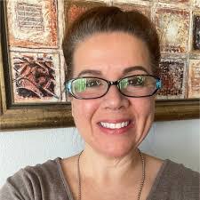 Julia Wiegandt's Instagram, Twitter & Facebook