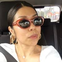 Elizabeth Magallanes's Instagram, Twitter & Facebook