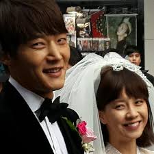 According to predictions, kim jong kook and song ji hyo proved to be quite a pair, scoring 85~90 out of 100 in the marital compatibility. Song Ji Hyo Acesongjihyo Twitter