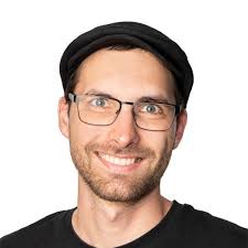 Elias Eder's Instagram, Twitter & Facebook