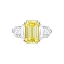 Discover chic diamond jewels on the website. Harry Winston Diamond Ring Diamonds Com