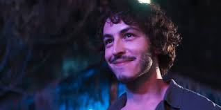 Boran Kuzum, Pınar Deniz ve Yiğit Kirazcı'lı Netflix filmi Aşkın  Kıyameti'nden fragman!