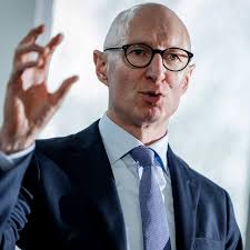 Novo Nordisk to Replace C.E.O. After Losing Edge in Weight-Loss Drugs