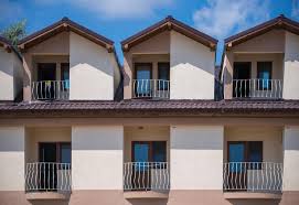 Statiunea 2 mai este situata in partea de est a judetului constanta, la 6 km de vama veche si la 5 km de mangalia, fiind componenta a comunei limanu. Pensiune Micul Golf Romania 2 Mai Booking Com