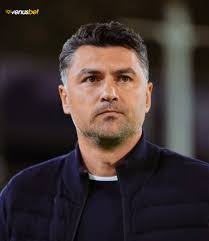 Amedspor Başkanı Nahit Eren, Dursun Özbek'i ziyaret etti. (Amida Haber)