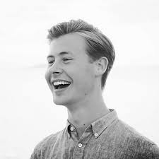 BRUDFÖLJE OCH VÄRDAR