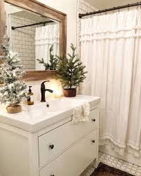 Ashley Knie On Instagram Happy Monday I Started This Week With A Plan And A Positive Attitude And Man That In 2020 Christmas Bathroom Decor Christmas Bathroom Home
