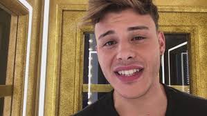 Domenica Live: La cabinagold di... Manuel Dosio Video | Mediaset Infinity