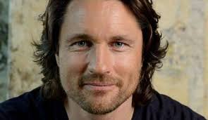 Martin Henderson A Stellar Career In Film And Television Dr Nthn Riggs From  Grey's Ntomy Seson