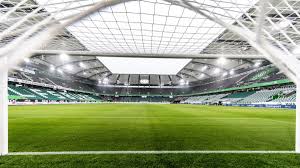 De capaciteit van het stadion ligt rond de 20.000, hiervan beschikt het over 4.000 overdekte zitplaatsen. Pitch Of The Year Award Fur Vfl Wolfsburg Und Sv Darmstadt 98 Dfl Deutsche Fussball Liga Gmbh Dfl De