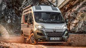Schauen sie sich unsere minicamper auf basis des citroen berlingo, peugeot partner, vw caddy, t5/t6, opel combo, und mehr an. Burstner Campeo 4x4 Kompakter Allrad Camper Auf Citroen Basis