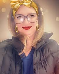 Emily Herron's Instagram, Twitter & Facebook