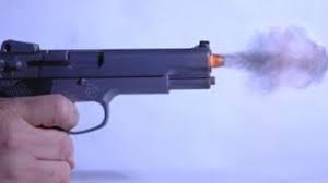 Acceptă bancnota de 500 de euro la efectuarea operaţiunilor de schimb valutar și la efectuarea operațiunilor de încasare a valutei străine. Jaf Cu Focuri De Arma La O Casa De Schimb Valutar Din Constanta Video Mobile