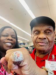 I met Mike Crawford played in the 1970 Super Bowl for KC!