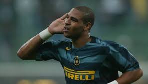 Adriano leite ribeiro (born february 17, 1982), commonly known simply as adriano, is a brazilian former professional footballer. Adriano Dal Campo Alla Scrivania Direttore Delle Vendite Di Adidas In Brasile
