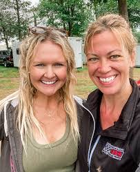 Jim Laborde's Instagram, Twitter & Facebook