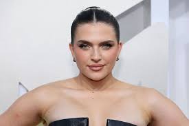 Eurovision Song Contest: Mae Muller tipped to be UK's official entry in  2023