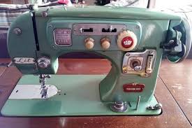 Pull the quick release lever forward to make your sewing well become flush with the top and use olivia as a desk or another hobby table. Who Made Arrow Sewing Machines Company And History